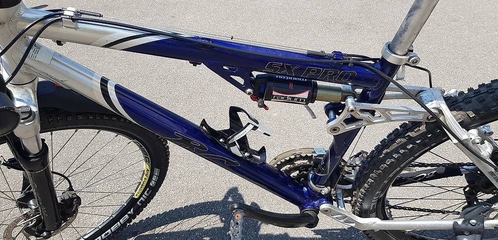 Vélos: Vélo VTT – D'occasion à La Neuveville par amgMercedes 2