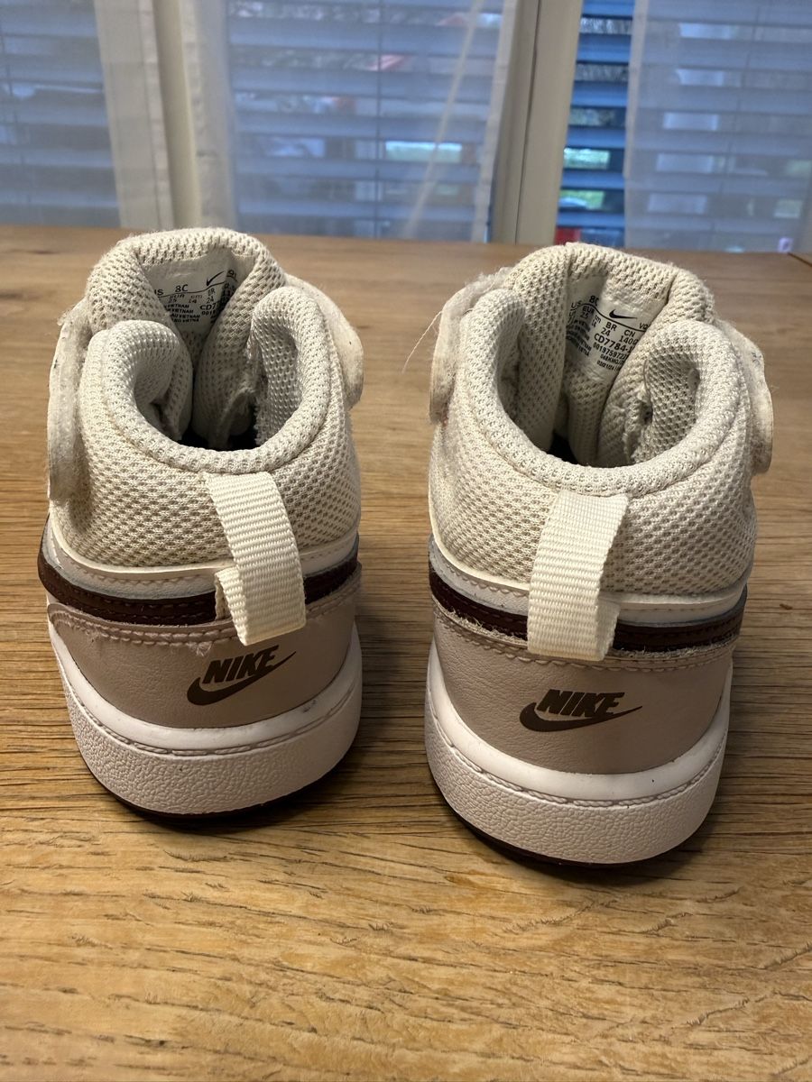 Nike Scarpe per ragazze: Nike Sneakers Girls – Usato da Dällikon venduto da vis_cvd5 1