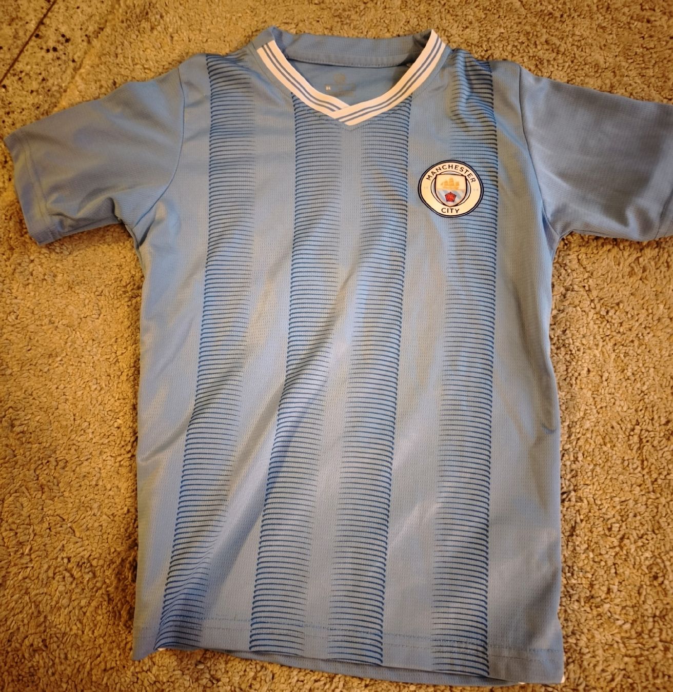Hemden, T-Shirts & Polos: Manchester City T-Shirt – Gebraucht aus Dietlikon von sab_t7tt