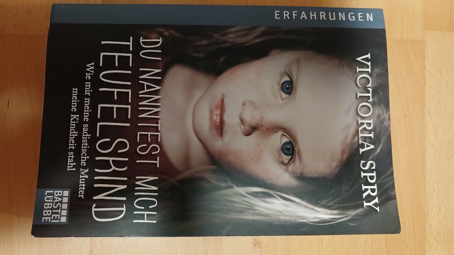 Libri: Buch (Du nanntest mich Teufelskind) – Usato da hinwil venduto da tho_j6kz