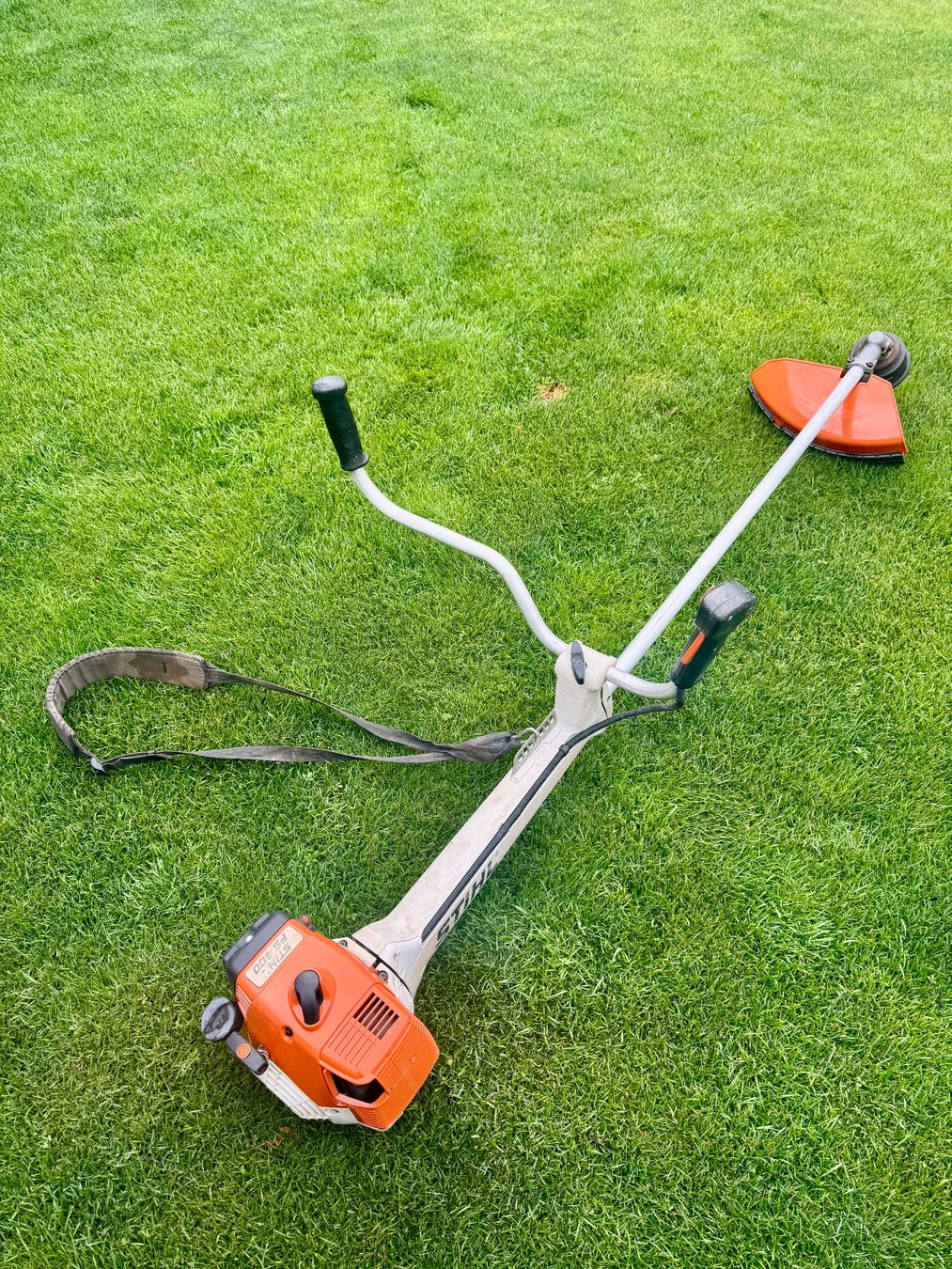 Stihl Tagliaerba: Rasentrimmer Stihl FS 400 – Usato da Safenwil venduto da kitty06 1