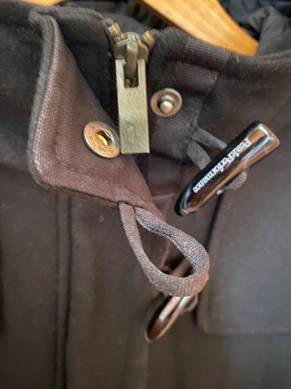 Peak Performance Mäntel: PeakPerformance Damen Wintermantel schwarz Gr. S – Gebraucht aus Grächen von Walterli_88 2