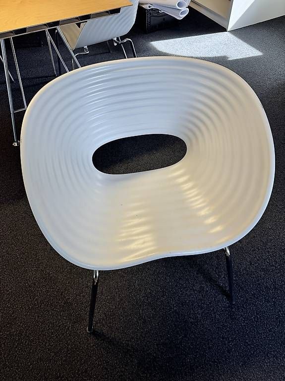 Set di tavolo e panche: Table ALINEA + 6 chaises Vitra – Usato da Villars-sur-Glane venduto da zek_b98p 1