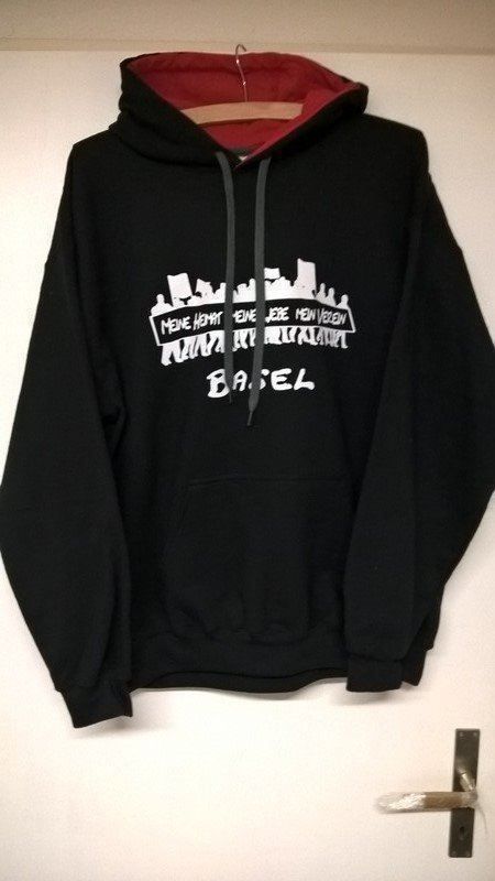 Maglioni & Felpe: Kapuzenpullover Basel Hoodie – Nuovo (secondo la descrizione) da Füllinsdorf venduto da Borgirosi 1