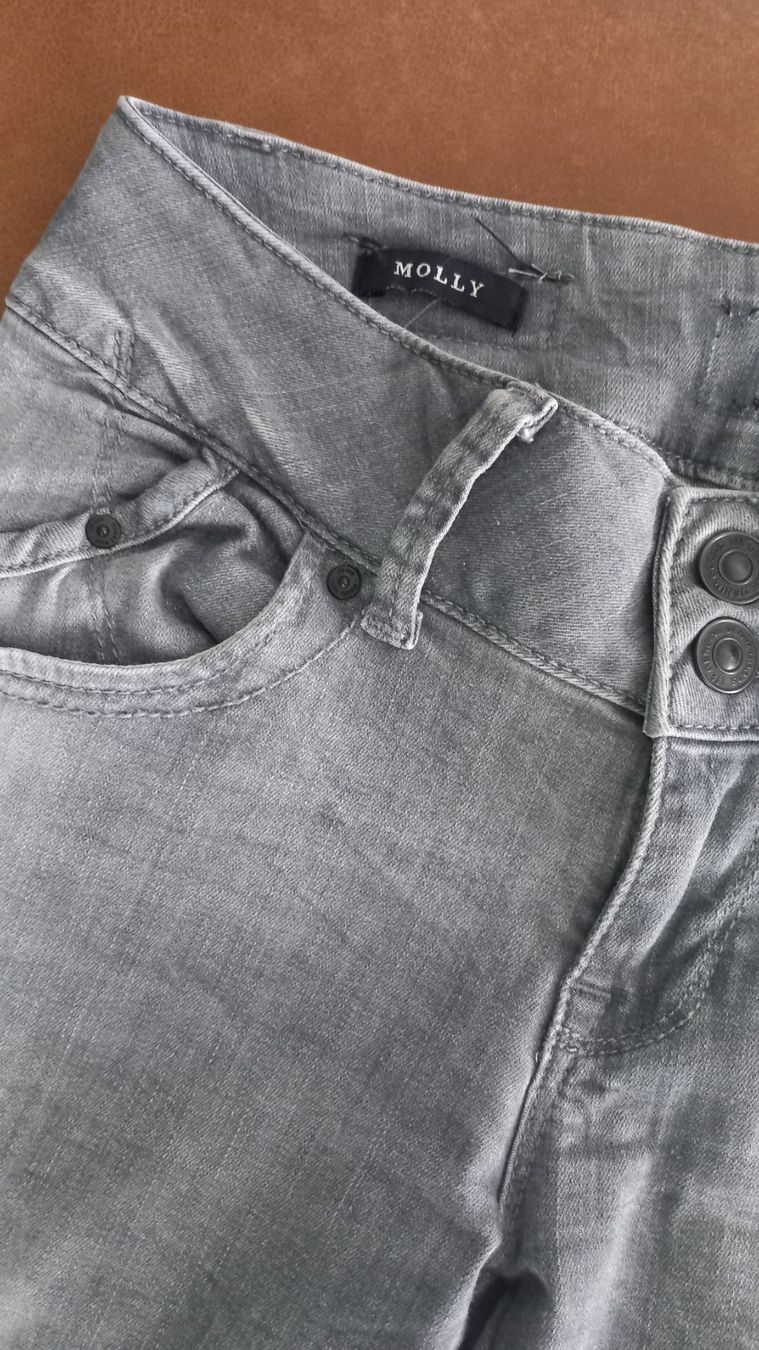 Jeans: Jeans LTB Molly 27/32 grau – Usato da Eggersriet venduto da Taylorjam 2
