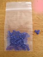 Knöpfe  100 Stk. Durchmesser 4mm  dl blau