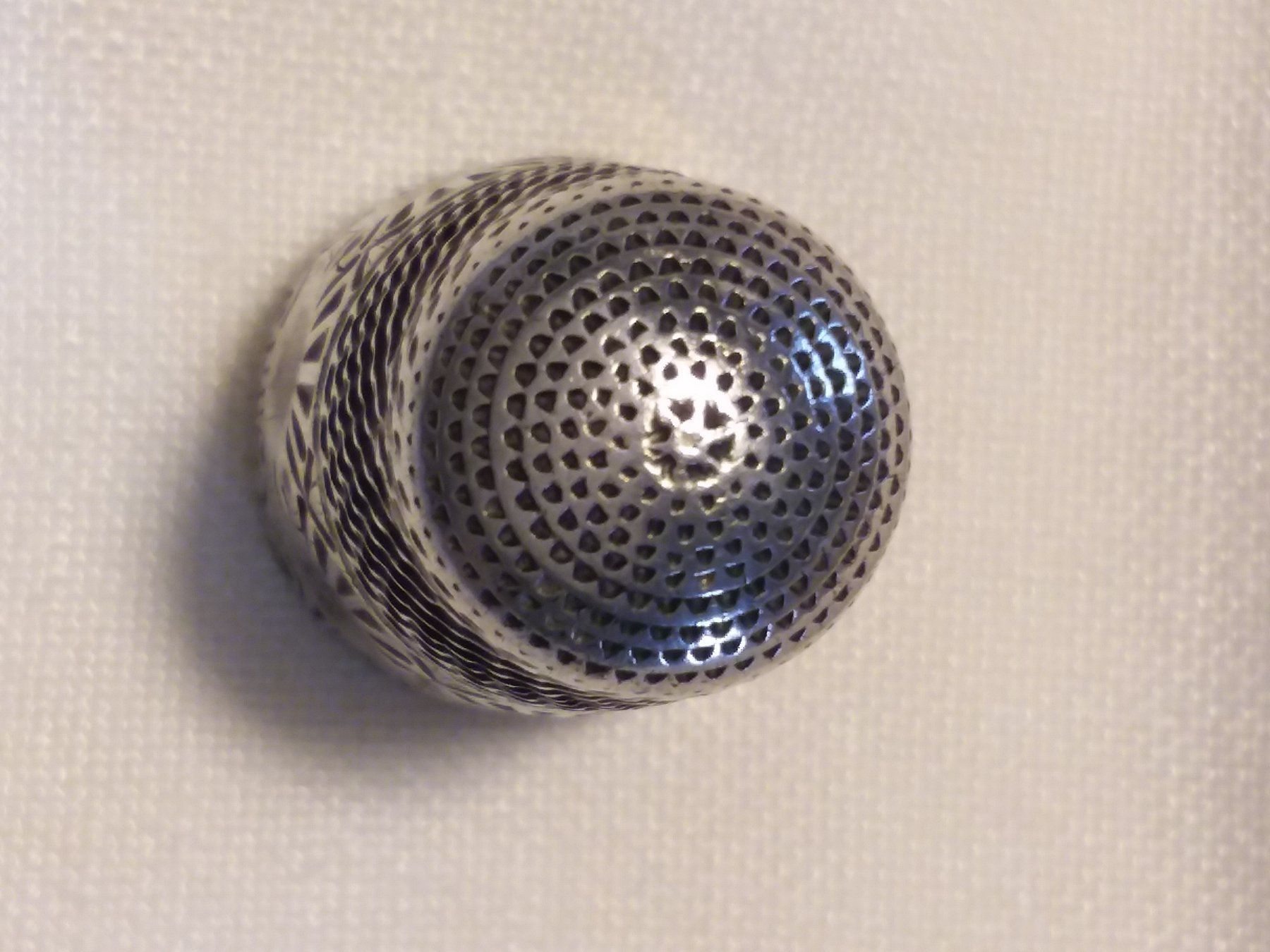 Fingerhüte: Antiker Fingerhut Sterling Silver – Gebraucht aus Zürich von  2