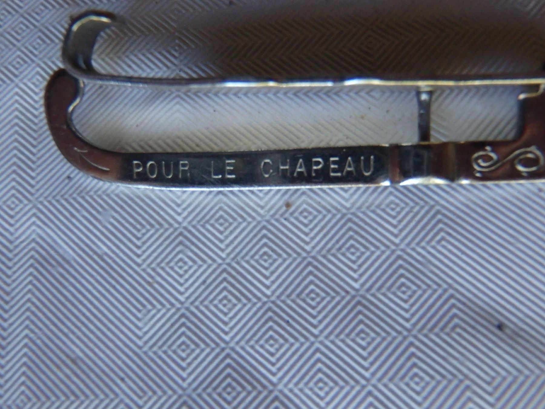 Garderobe: Kleiderhacken mit Lederetui "Pour le Chapeau" 2teilig – Gebraucht aus Schöfflisdorf von pullux 1
