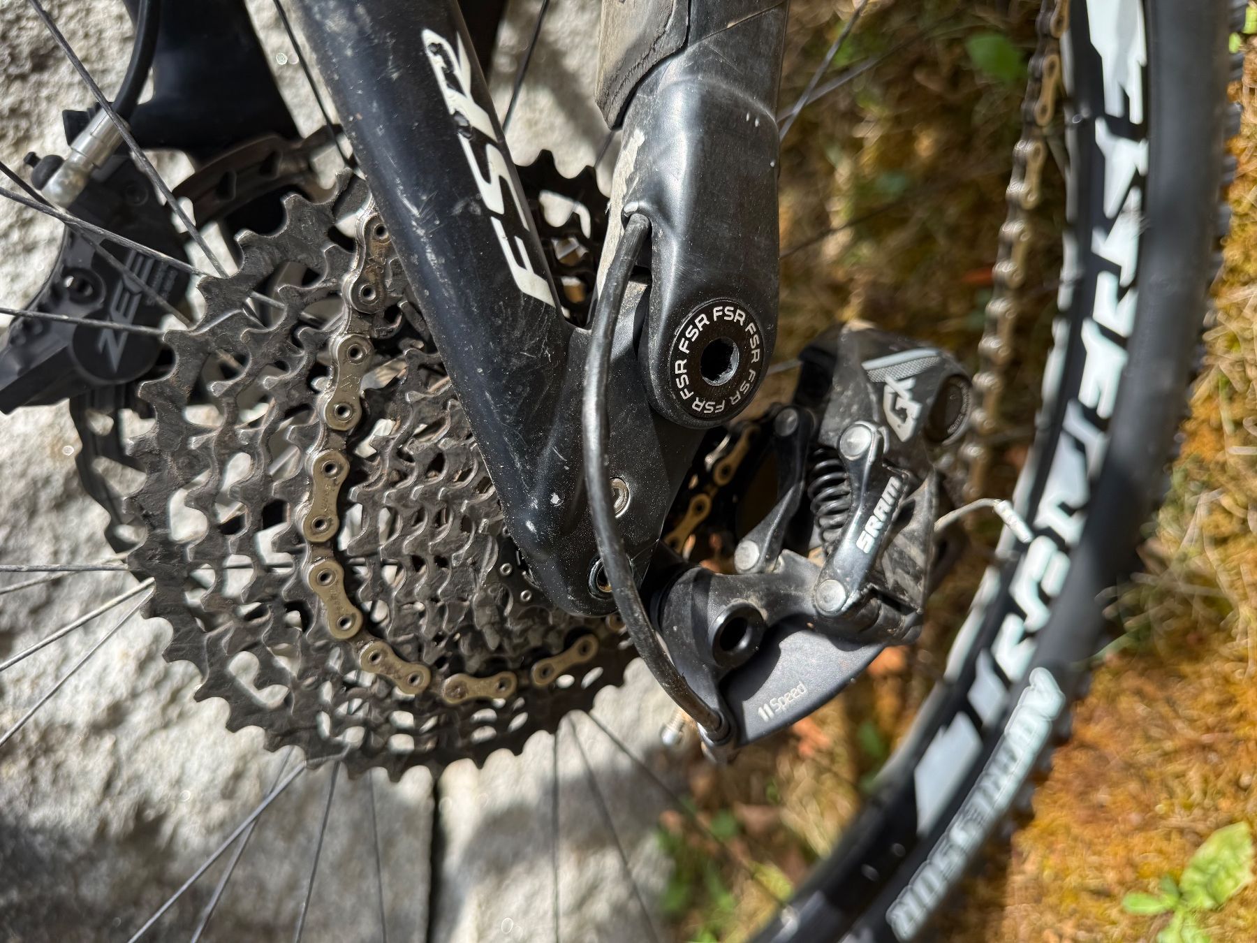 Specialized Biciclette: Specialized Enduro FSR Elite Carbon 29 – Usato da sissach venduto da guy04 2