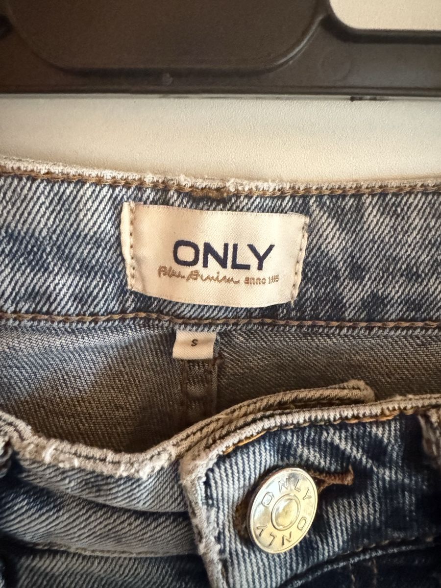 Only Jeans: ONLY: Jeans / Mom Jeans / S – Usato da Hünibach venduto da s.leptir 2
