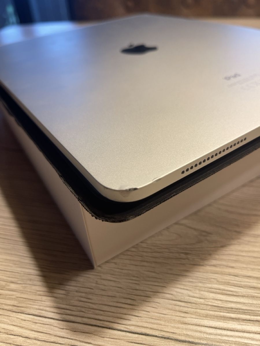 Apple Tablet PC: Apple iPad Pro mit Smart Keyboard, Pencil – Gebraucht aus Eriz von qot 9