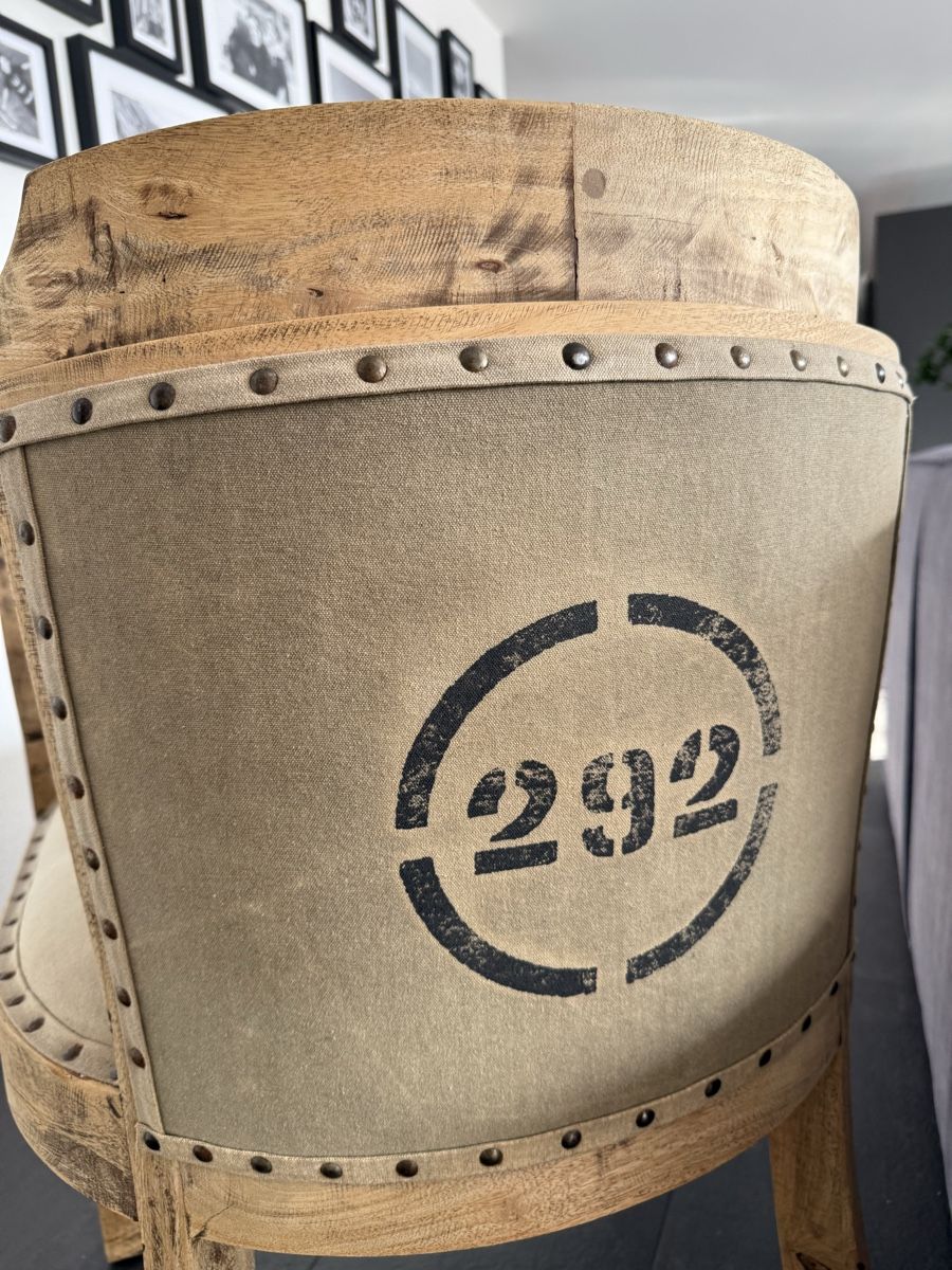 Stühle: Hand made Chair with a Old school look – Gebraucht aus Walchwil von Luxury_wardrobe