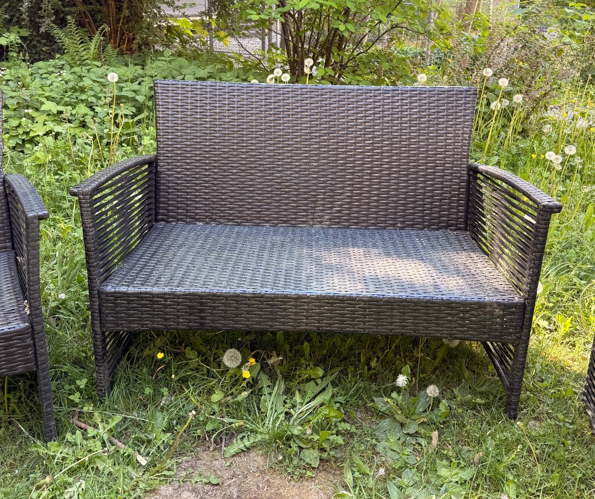 Set di tavolo e panche: Gartenmöbel 3 teilig – Usato da Bern venduto da ann_pk5w