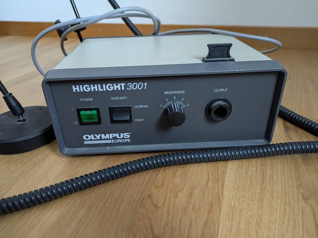 Olympus Microscopi: Lichtquelle Olympus Highlight 3001 – Usato da Luzern venduto da albiflorus