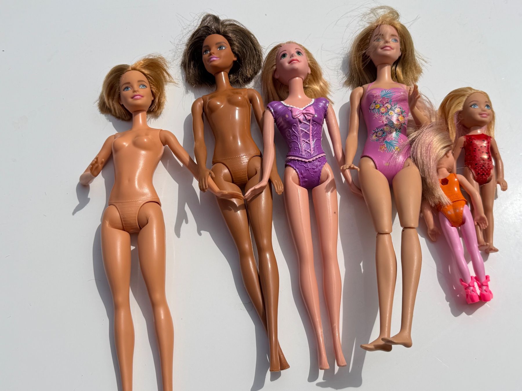 Bambole: 12 Barbie mit neu + 4 gratis – Usato da Cugnasco venduto da tizianaq 6