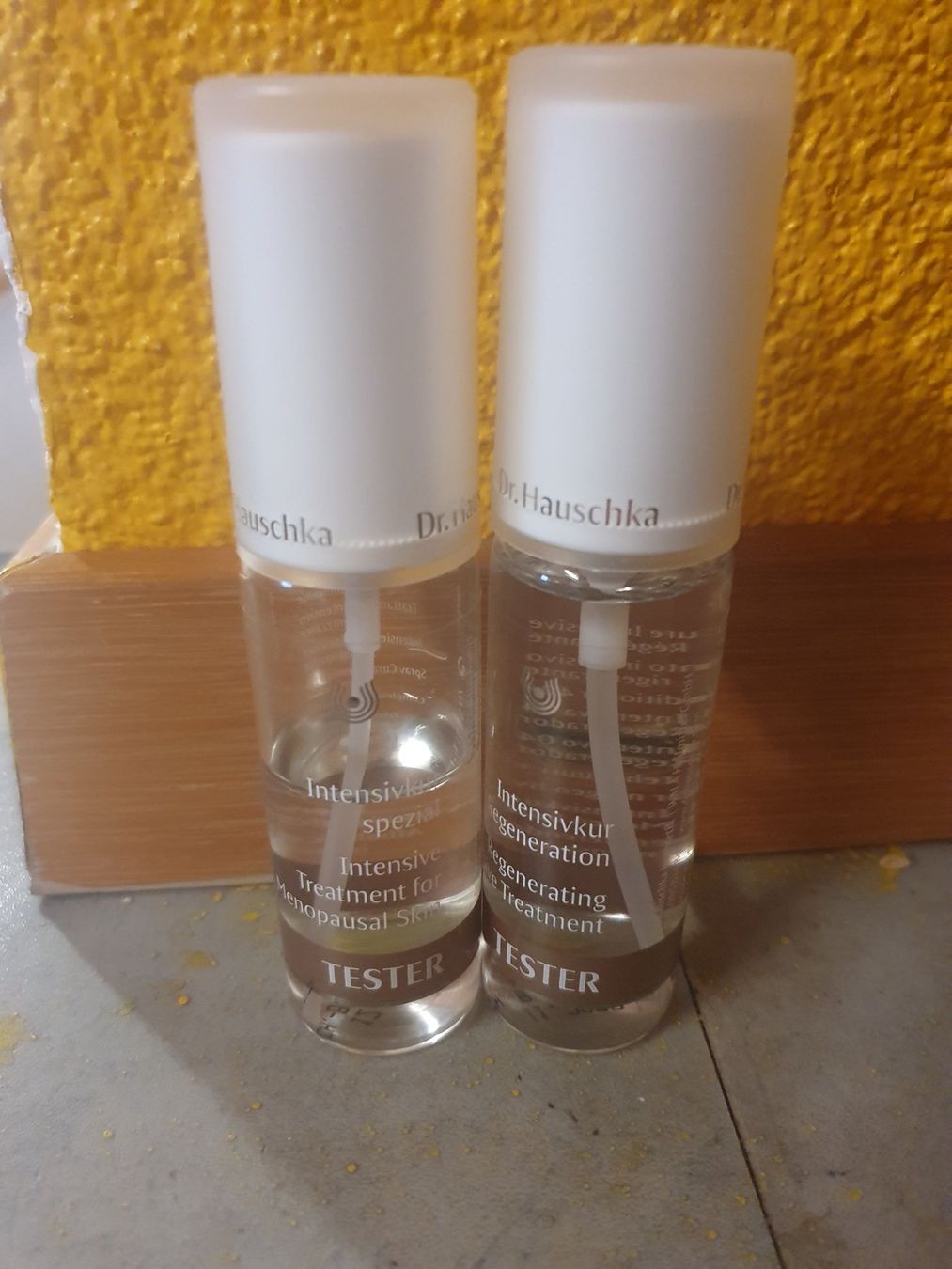 Dr. Hauschka Cura del viso: Dr. Hauschka Intensivkur – Usato da Moosseedorf venduto da Sonnenschein.. 1