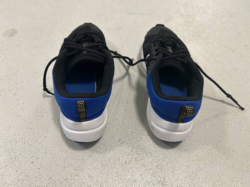 Damenschuhe: Nike Sneakers Gr. 38 – Gebraucht aus Thalheim an der Thur von Iselisberger 1