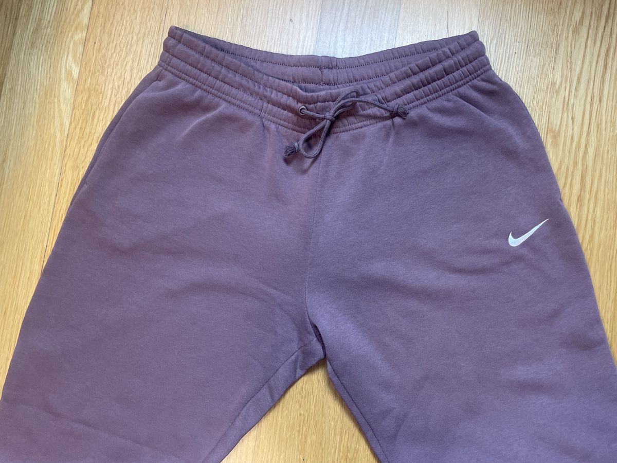 Nike Hosen: Nike Jogginghose violett L  – Neu (gemäss Beschreibung) aus Zug von matjeanine 1