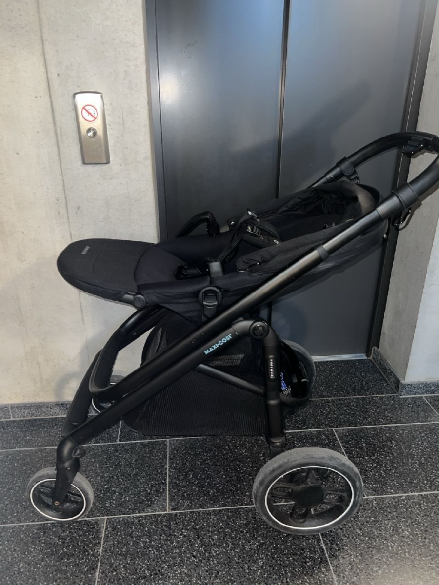 Maxi-Cosi Carrozzine: Maxi Cosi Kombikinderwagen Set – Usato da St. Gallen venduto da sah_d9xy 5