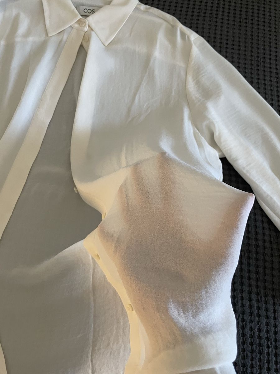 Cos Camicette: COS Bluse off white – Nuovo (secondo la descrizione) da Zürich venduto da cosmic_mariposa 2