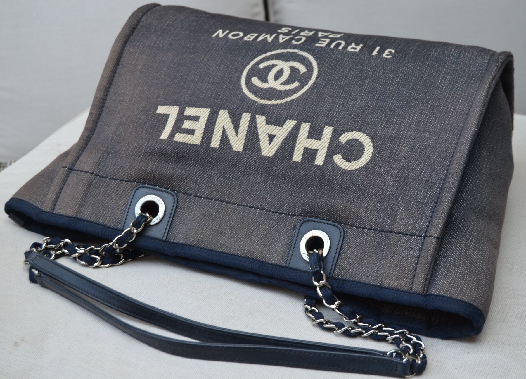Chanel Taschen für Damen: CHANEL Deauville Tasche / sac – Gebraucht aus Collonges von Auganien 2