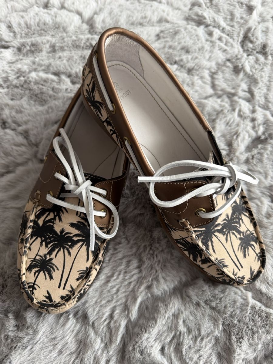 Navyboot Scarpe da donna: Sommerliche Damen Bootsschuhe mit Palmen, Grösse 38 – Nuovo e nell'imballaggio originale da Herzogenbuchsee venduto da closetflip