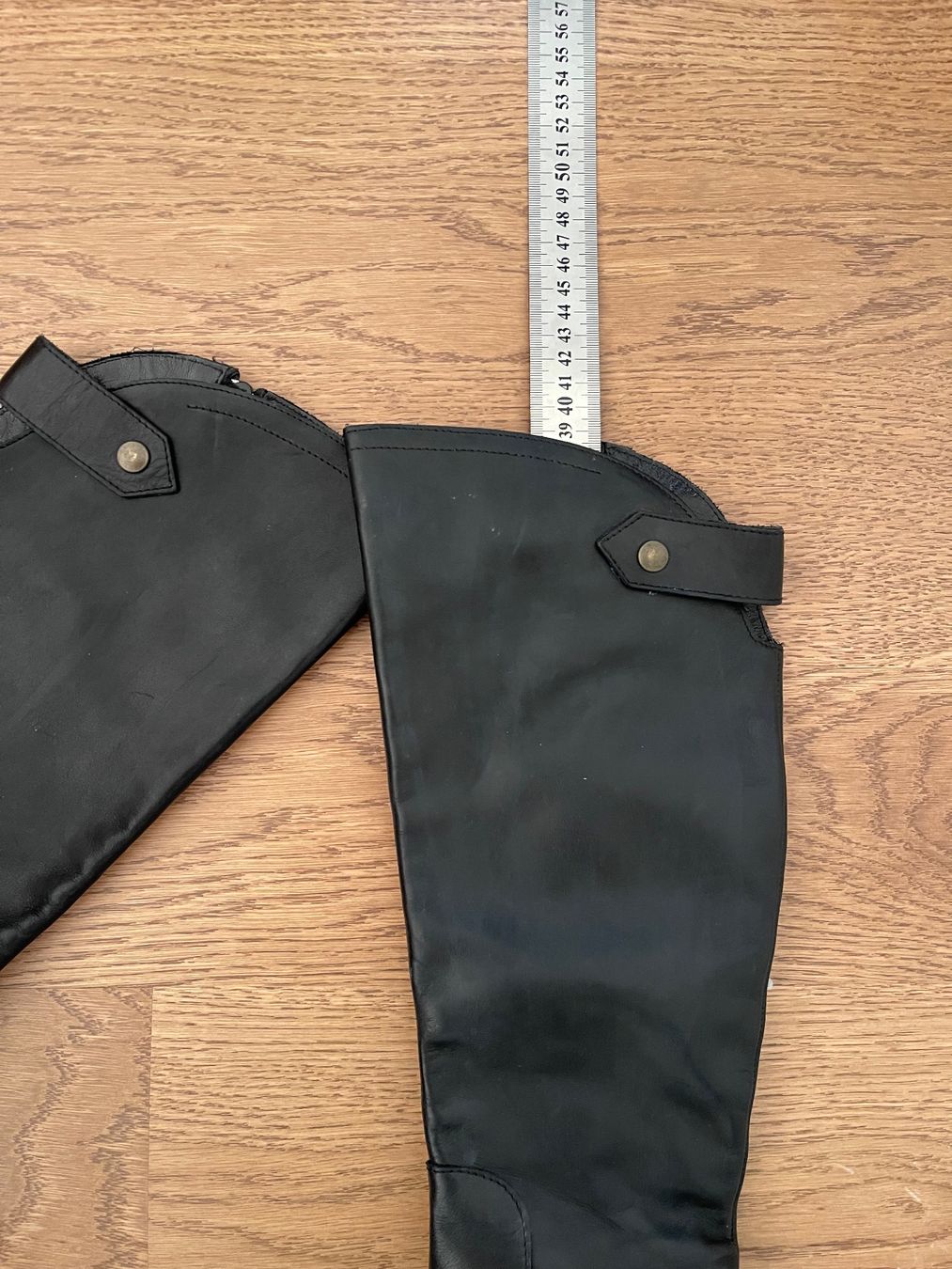 Scarpe da donna: Schwarze Lederstiefel, Grösse 36 – Usato da Chur venduto da hok_qp7l 2