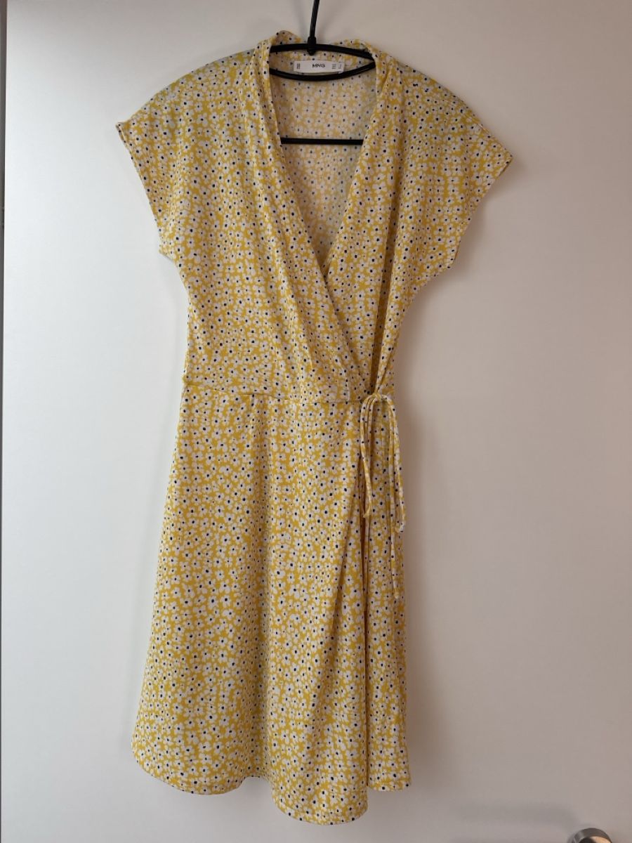Mango Robes: Robe MANGO s – D'occasion à Montreux par canori