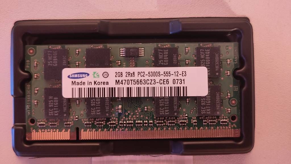 Samsung Memoria / RAM: DDR2 RAM 2GB Samsung – Usato da Aesch (Neftenbach) venduto da rofner