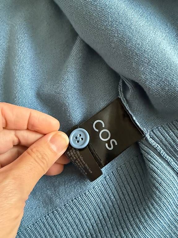 Jacken: Damen Cardigan von Cos. – Gebraucht aus Küsnacht ZH von nat_m97w 3