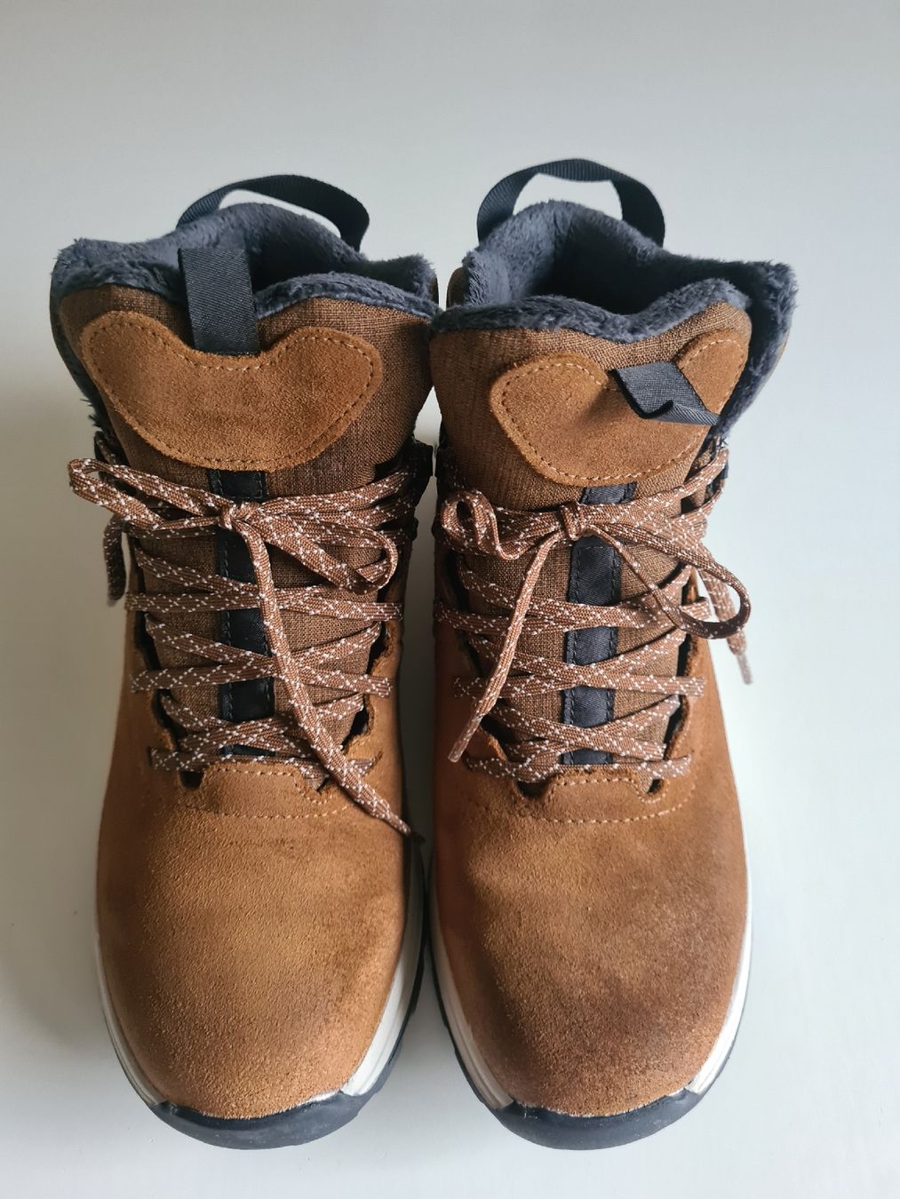 Decathlon Scarpe da uomo: Quechua, Winterstiefel, cognac, waterproof, gr. 38 – Usato da Steinhausen venduto da MilaB