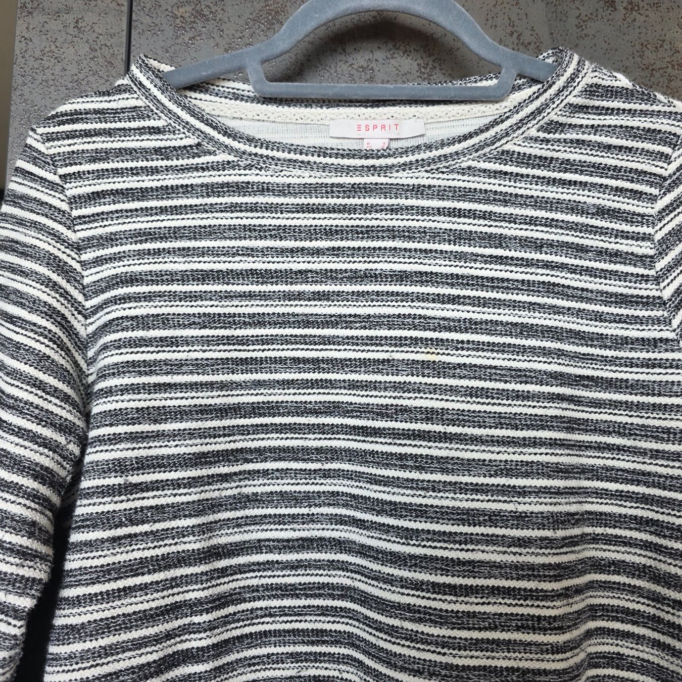 Esprit Maglioni & Felpe: 🐸 ESPRIT PULLOVER GEWEBT GESTREIFT BAUMWOLLE – Usato da Môtier (Vully) venduto da Frogs 5