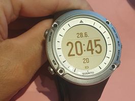 Suunto Ambit Herren Sportuhr gut erhalten 100m WR