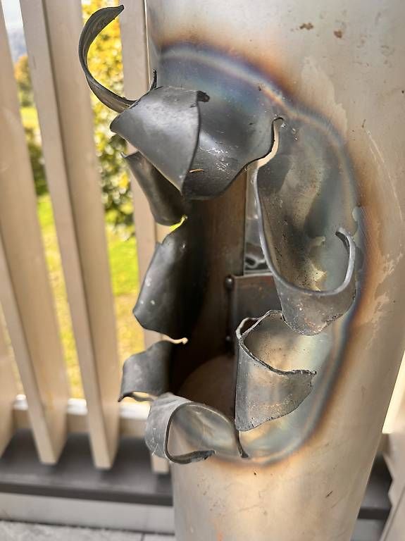 Camini: Kamin Feuersäule von Baumann Cheminéeöfen – Usato da Belp venduto da Thom2021 1