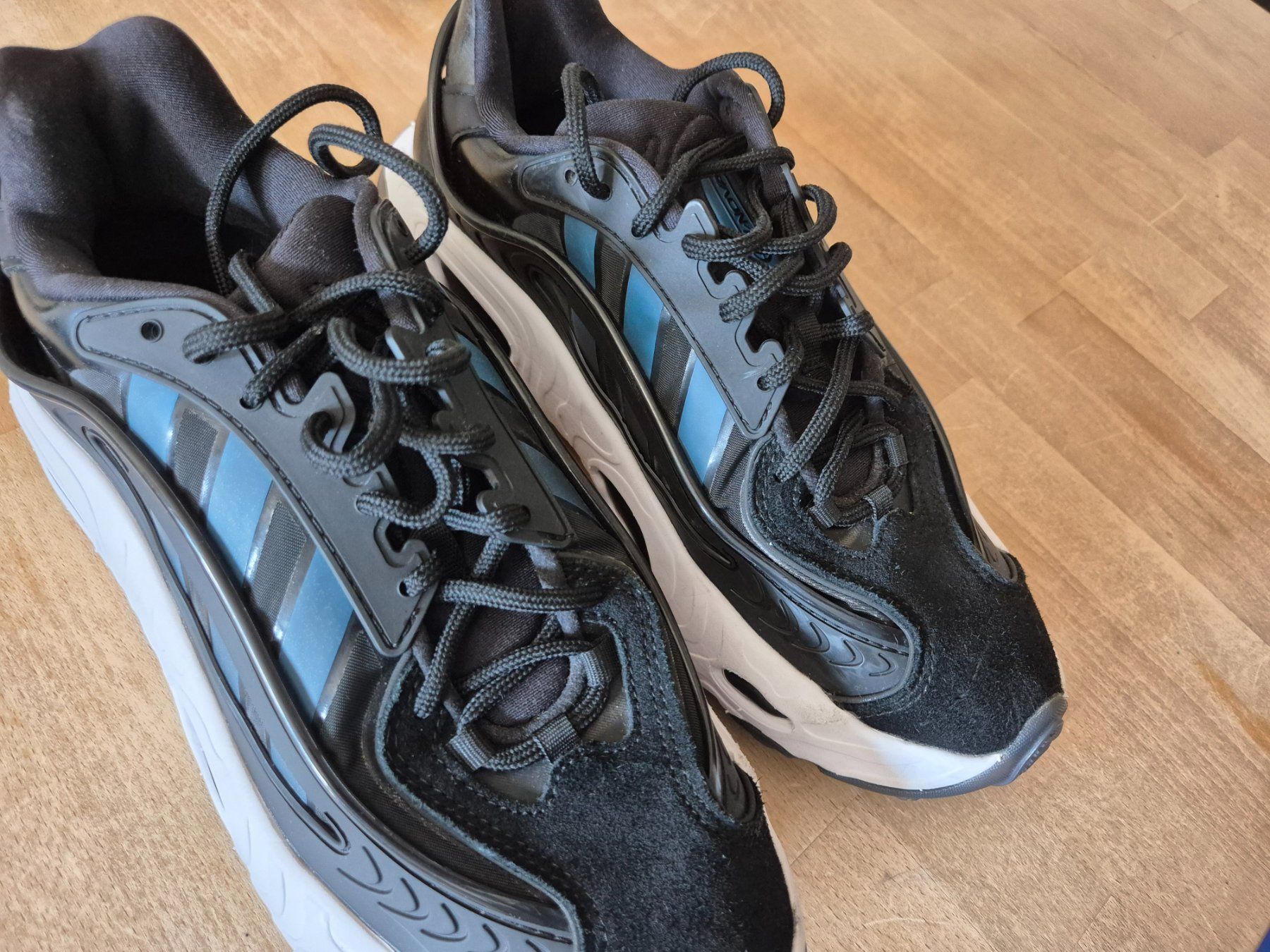 Adidas Scarpe da uomo: Adidas Sneaker OZNOVA (39 1/3) – Usato da Liebefeld venduto da 2tehand 3