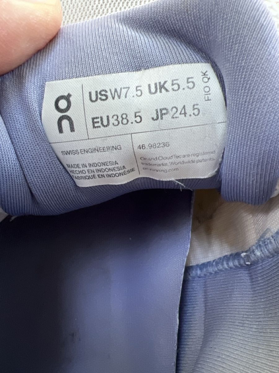 On Scarpe da donna: On Cloudflow Damen Laufschuhe, Grösse EU 38.5, – Usato da Olten venduto da AtelierSecondhand23 4