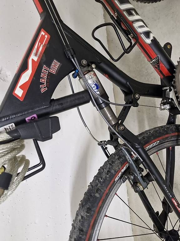 Specialized Vélos: Mountainbike Specialized Manitou rot – D'occasion à Wädenswil par Canubis 1