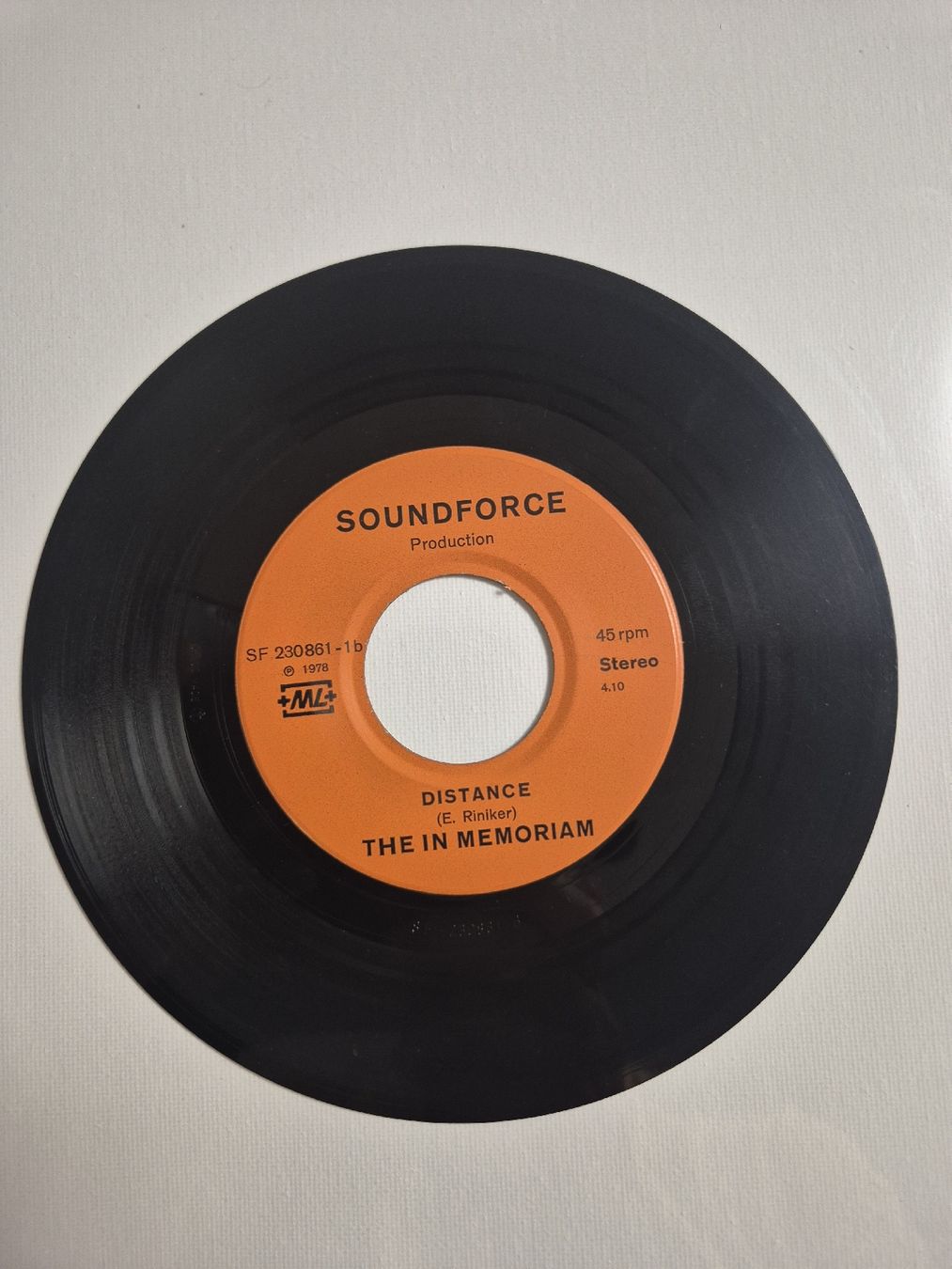 Dischi in vinile: The in  Memoriam -  Stake / Distance - Single 7 , CH – Nuovo (secondo la descrizione) da Uster venduto da newwave0 3