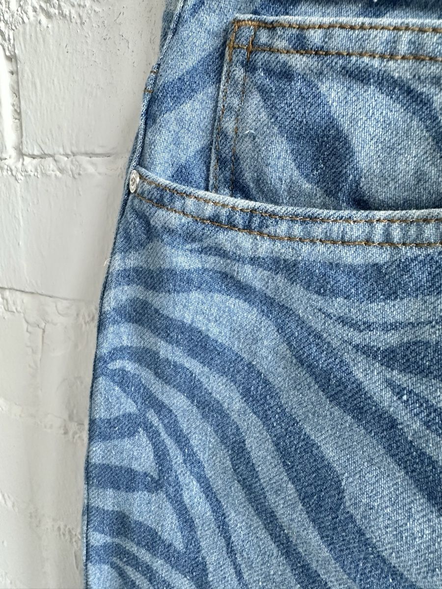 Mango Jeans: Mango Jeanshose mit Zebra-Print / Gr. 40 – Usato da Bern venduto da Fraeuleinhonig 2