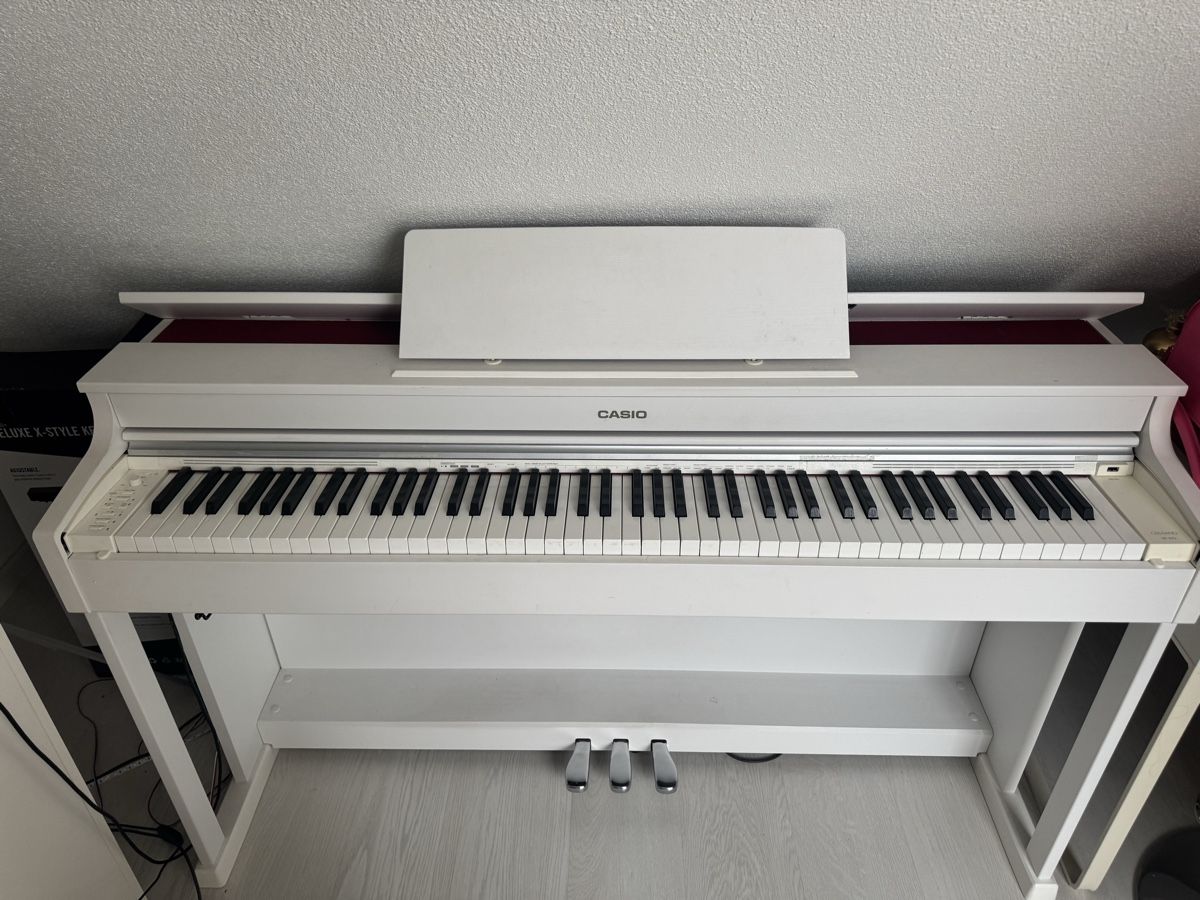 Casio Strumenti musicali: Casio Ap-470 weiss – Usato da Menznau venduto da mar_lc66 1