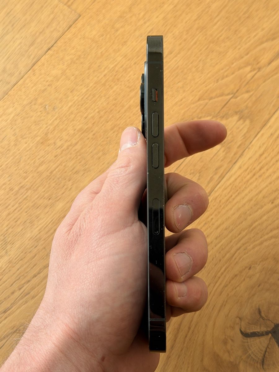 Apple Telefoni cellulari / Smartphones: Apple Iphone 14 Pro – Usato da Davos Platz venduto da Flyinggrizzlybear 5