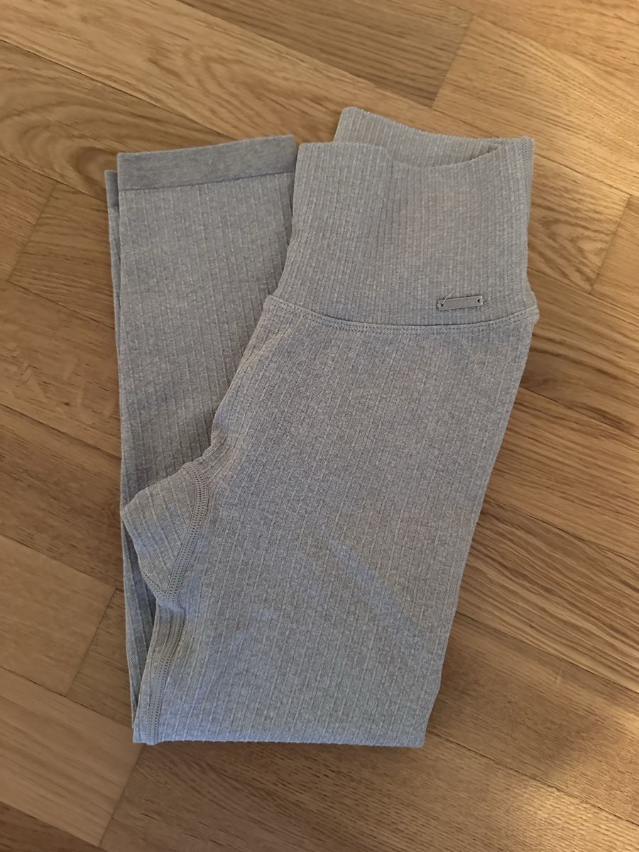 Leggings: Aimn Sportswear set XS – Usato da Zürich venduto da Marip21 4