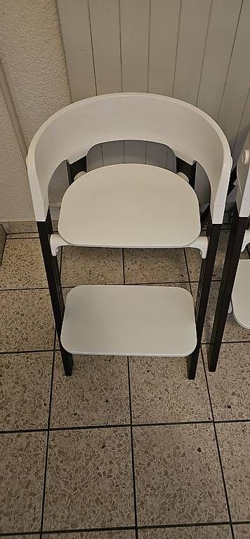 Chaises hautes: Stokke Tripp Trapp Steps Versand Ok – D'occasion à Nottwil par BieneMaya11 4