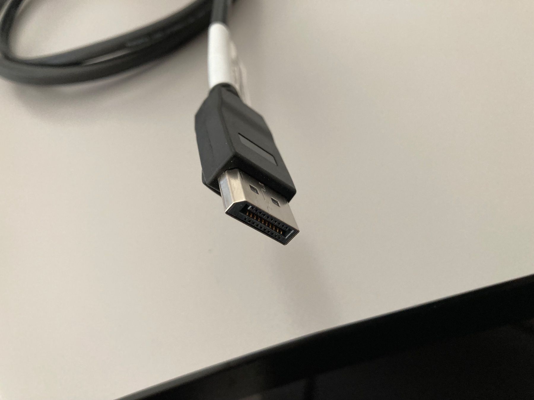 Kabel: DisplayPort Kabel (2m) – Gebraucht aus Hochdorf von Obladi 2