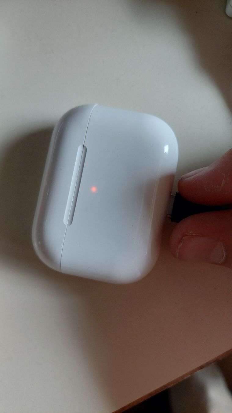 Apple Kopfhörer: In-ear Kopfhörer und Box – Defekt aus Bonaduz von namay2009 4
