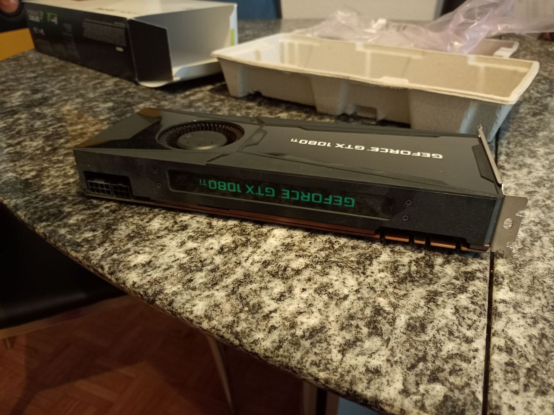 Schede grafiche: PNY GeForce GTX 1080 Ti mit OVP – Usato da Buchs AG venduto da SellAndBuyX 4