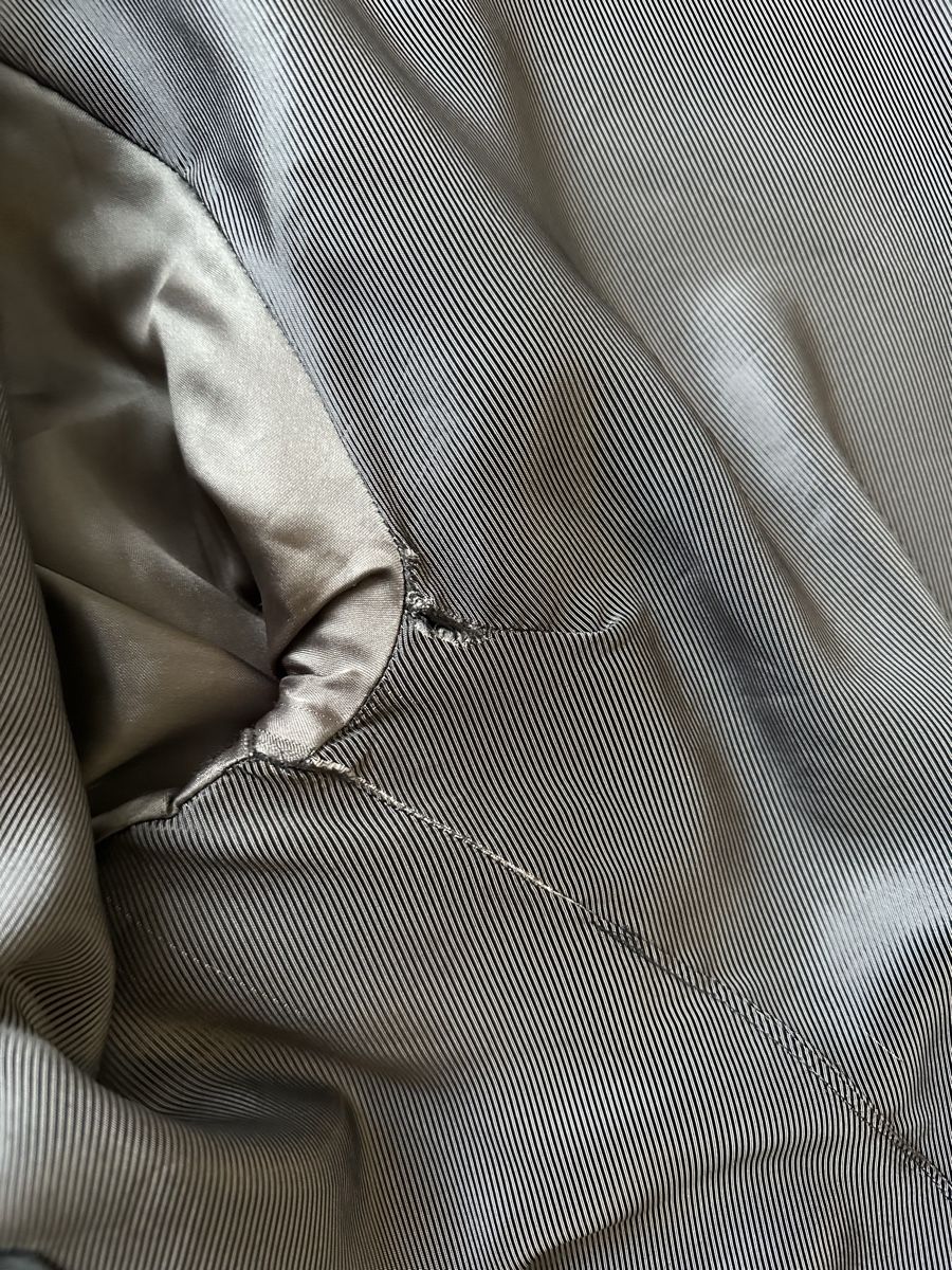 Cappotti: Bernie's Cashmere-Wool Coat – Usato da Dättwil AG venduto da seung.kuk 2