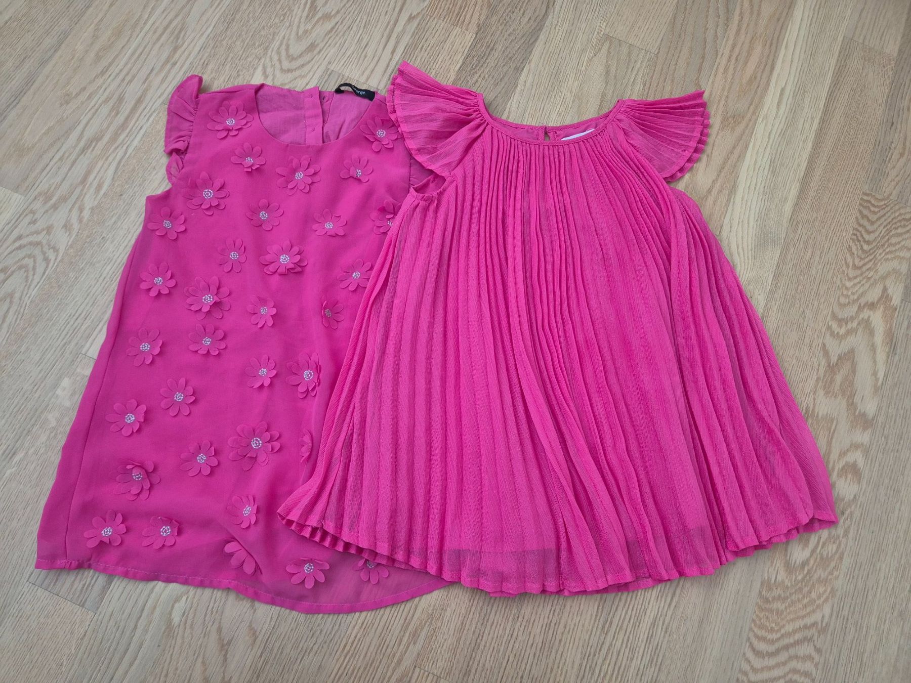 Vestiti & Gonne: Pinke Mädchenkleider, Sommerkleider, Gr.98 – Usato da Pfäffikon SZ venduto da Ka6ka