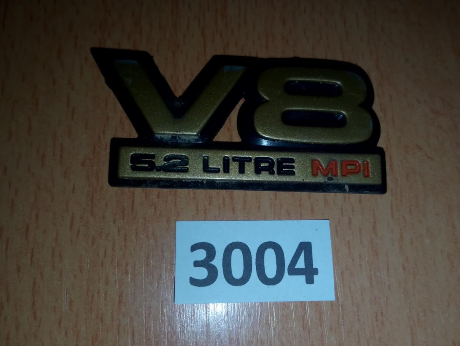 Tutti pezzi di ricambio auto: Emblem, V8 5.2 Litre MPI – Usato da Niedergösgen venduto da usc_l8gm 2