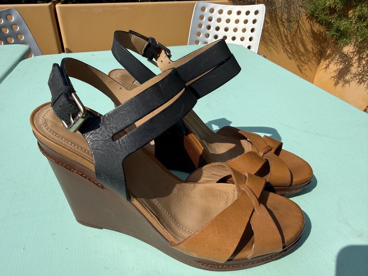 Massimo Dutti Scarpe da donna: Keilabsatz Sandalen Leder Grösse 40 Massimo Dutti – Usato da Maur venduto da Marie.5
